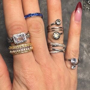 Elegant Silver and Gold Women's Ring Set for Lferris💝